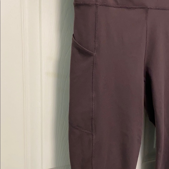 Fabletics - Picture 2 of 4